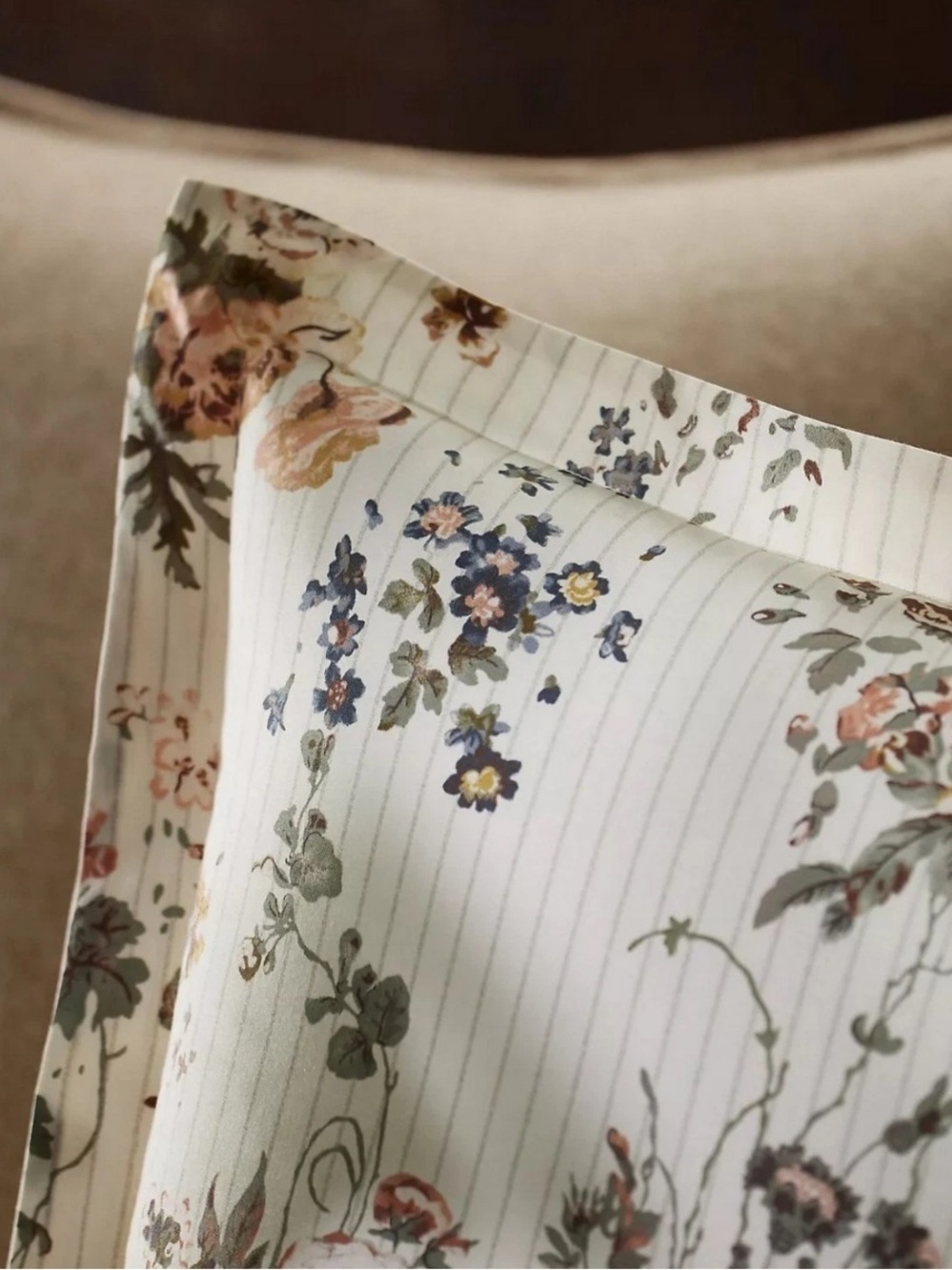 Ralph Lauren Thompson Floral Stripe Set Of 2 Standard Pillow Shams $370 NWT - Picture 11 of 13